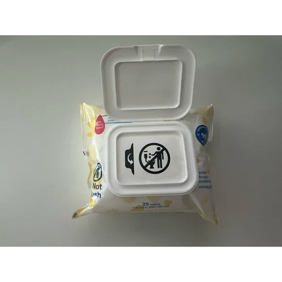 Johnson's Hand & Face Wipes 25 Count White & Yellow - Picture 2 of 3